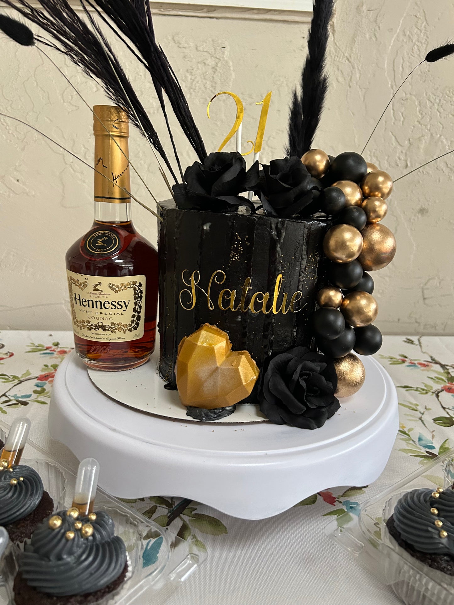 6 inch Custom Cakes